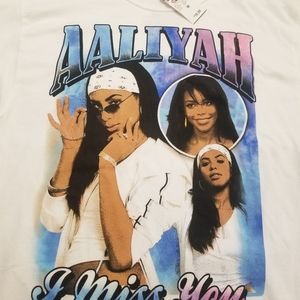 AALIYAH I MISS YOU WHITE SHIRT RUE21 SIXE MEDIUM